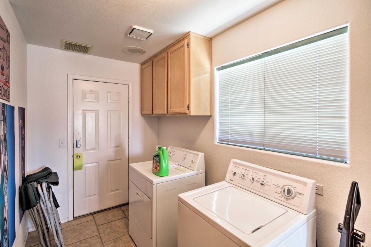 Lake Havasu Home With Rooftop Deck And Mountain Views! Lake Havasu City Eksteriør billede