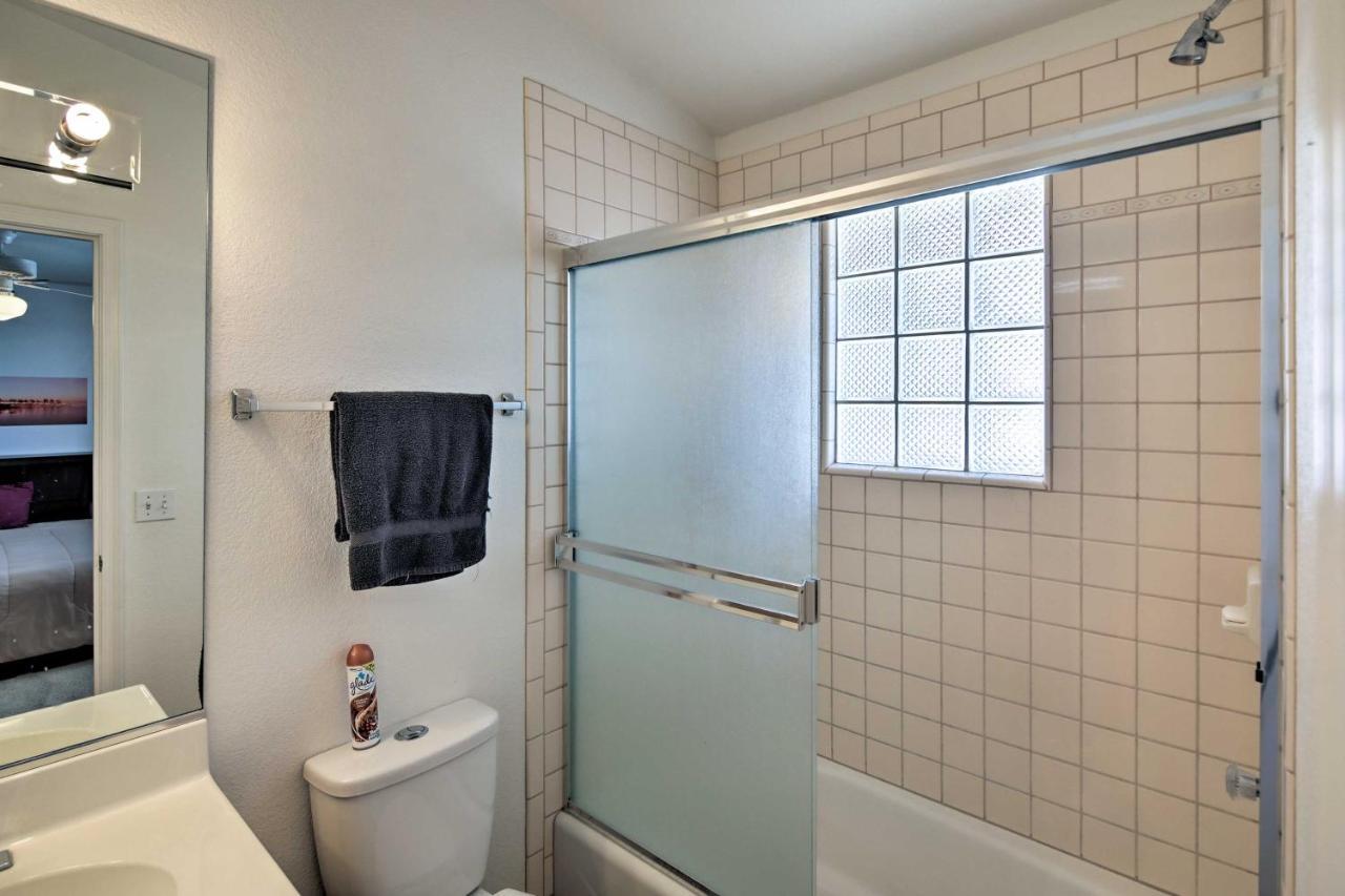 Lake Havasu Home With Rooftop Deck And Mountain Views! Lake Havasu City Eksteriør billede