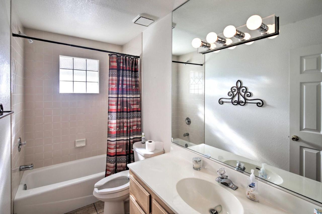 Lake Havasu Home With Rooftop Deck And Mountain Views! Lake Havasu City Eksteriør billede